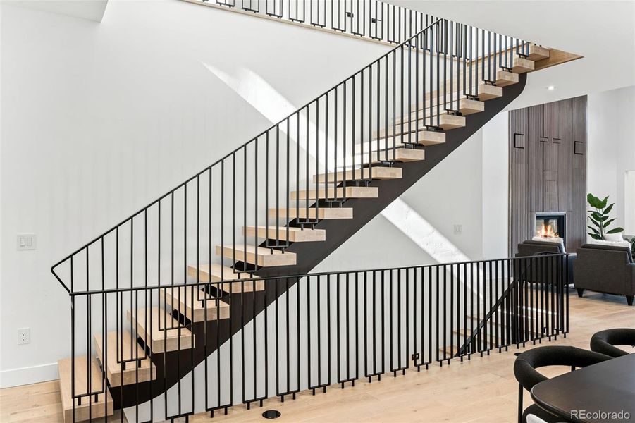 Image 43 of a home in .