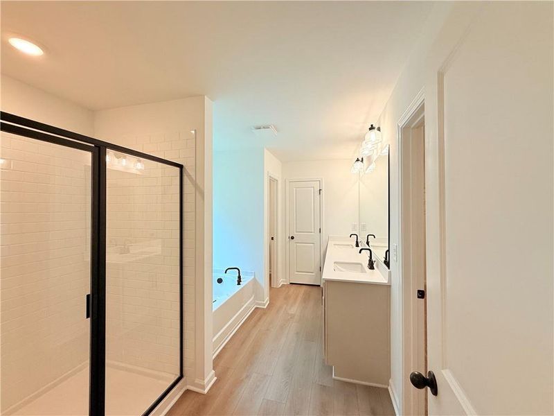 Spacious, unfurnished interior of a new home in Creekside, Dawsonville (Image 22). Spacious, unfurnished interior of a new home in Creekside, Dawsonville (Image 22).