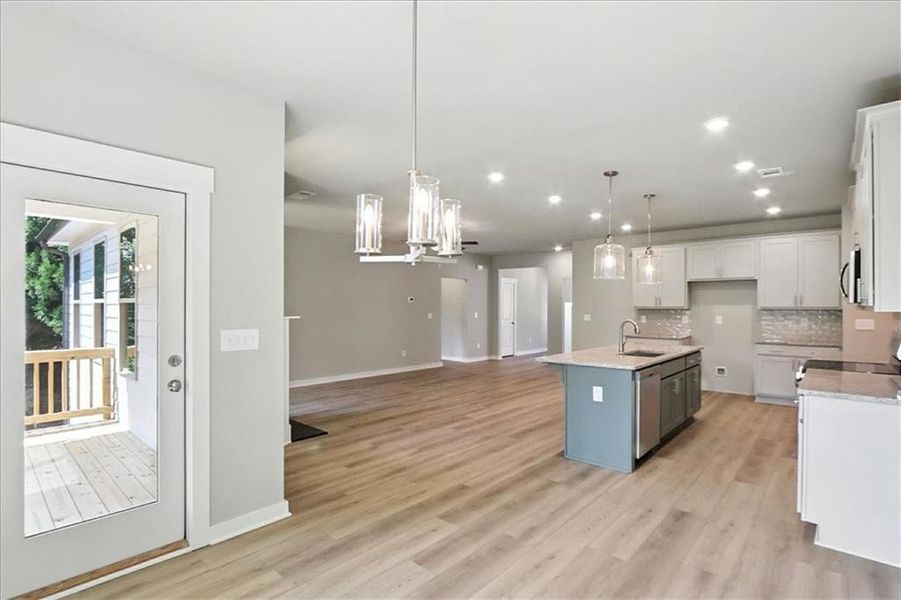 Spacious, unfurnished interior of a new home in Traditions of Braselton, Jefferson (Image 22).