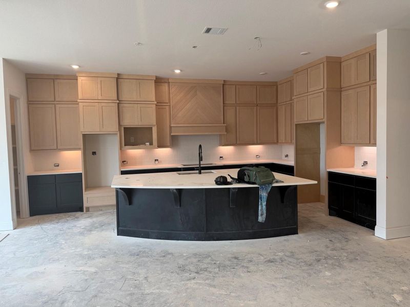 Furnished interior view inside a new home in Meridiana 70', Manvel (Image 7).