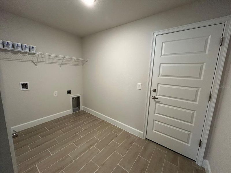 Spacious, unfurnished interior of a new home in North Port, North Port (Image 19).