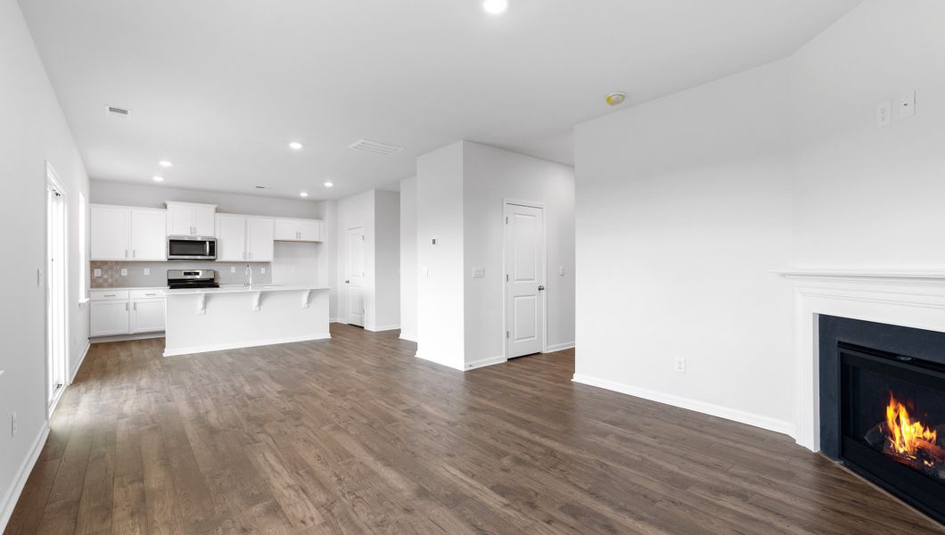 Representative unfurnished interior of a home built from the BELHAVEN by D.R. Horton in Benjamin's Grove, Woodruff (Image 21).