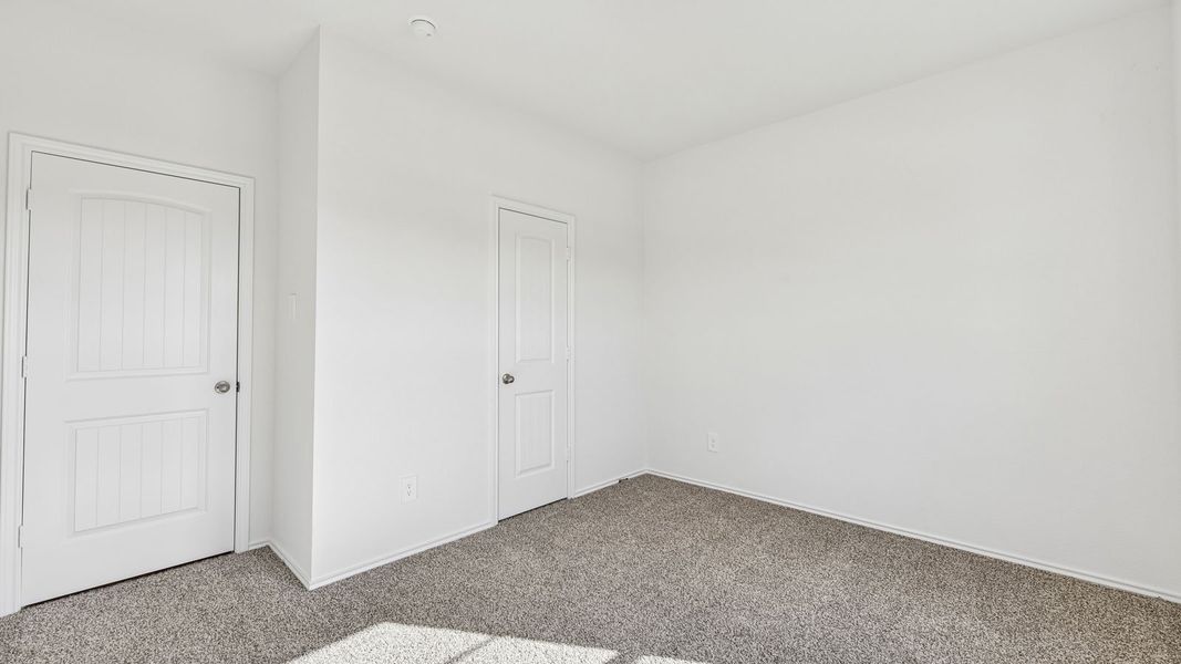 Spacious, unfurnished interior of a new home in Watermill, Uhland (Image 32). Spacious, unfurnished interior of a new home in Watermill, Uhland (Image 32).