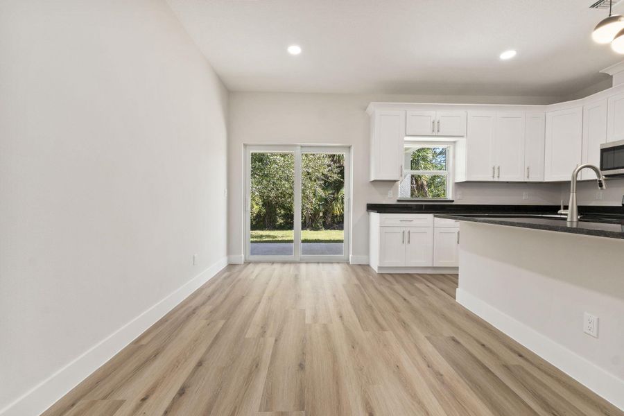 Spacious, unfurnished interior of a new home in , Fort Pierce (Image 32).