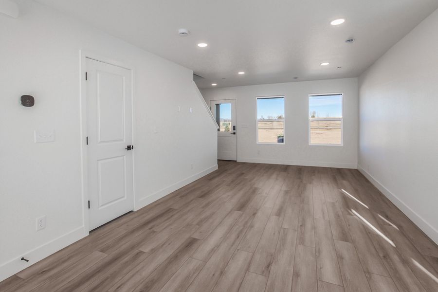 Spacious, unfurnished interior of a new home in Prairie Song, Windsor (Image 31). Spacious, unfurnished interior of a new home in Prairie Song, Windsor (Image 31).