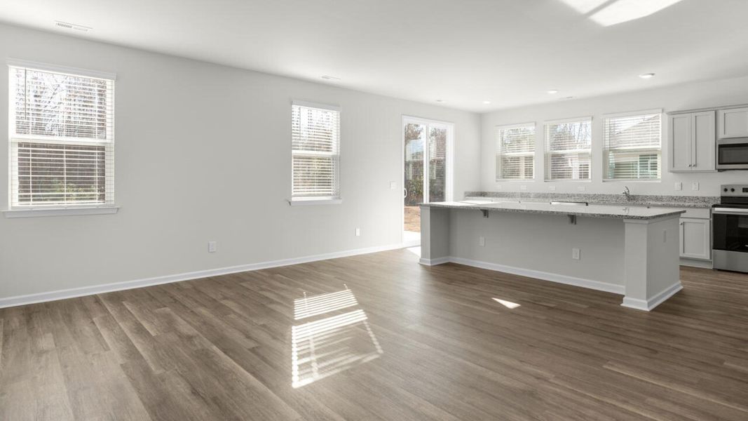 Spacious, unfurnished interior of a new home in Grayson Park, Leland (Image 21).