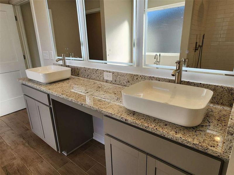Furnished interior view inside a new home in Southern Hills, McDonough (Image 9).