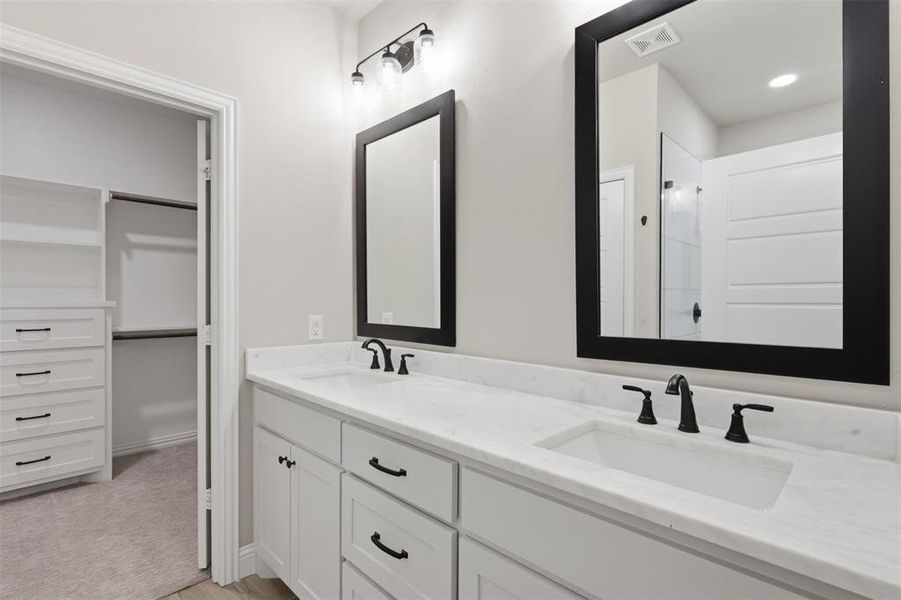 Furnished interior view inside a new home in , Saginaw (Image 11).