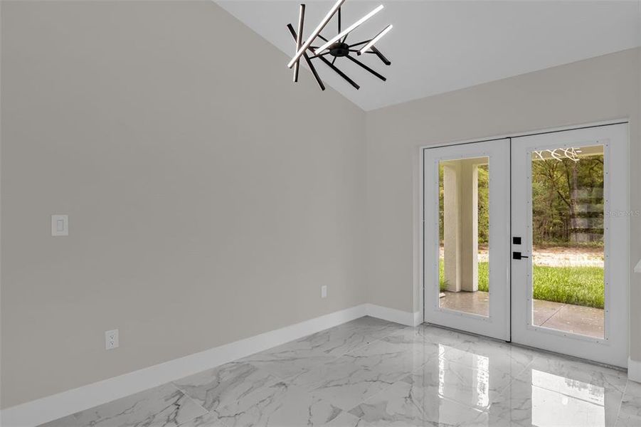 Spacious, unfurnished interior of a new home in , Dunnellon (Image 31).