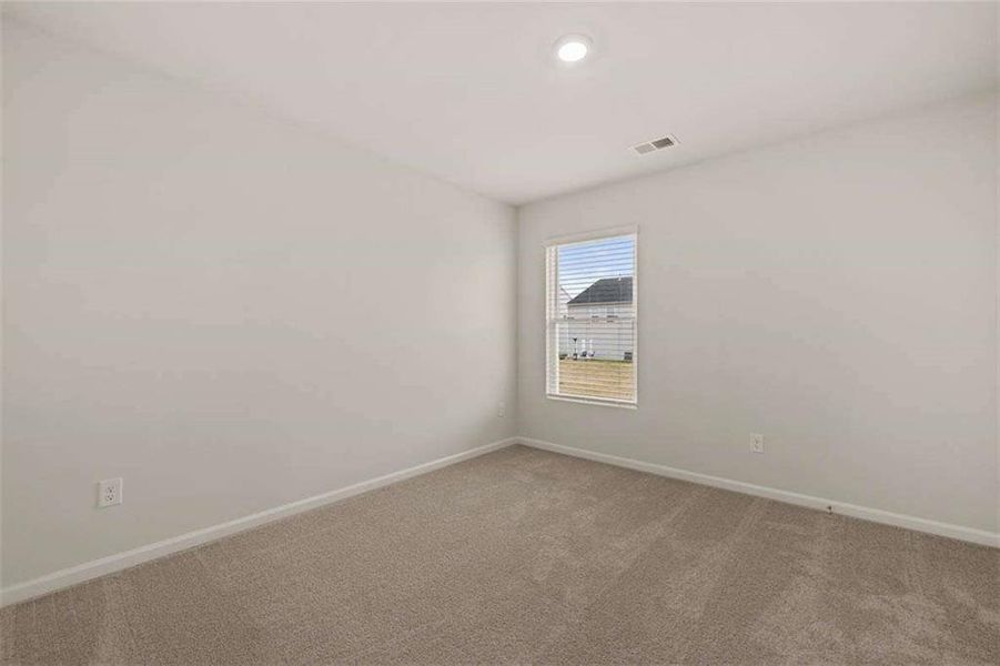 Spacious, unfurnished interior of a new home in Poplar Preserve, Newnan (Image 17).