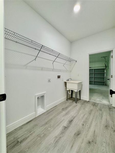 Furnished interior view inside a new home in , Beverly Hills (Image 8).