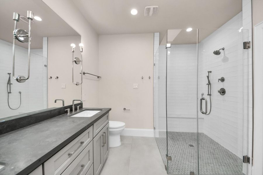 Furnished interior view inside a new home in , Houston (Image 14).