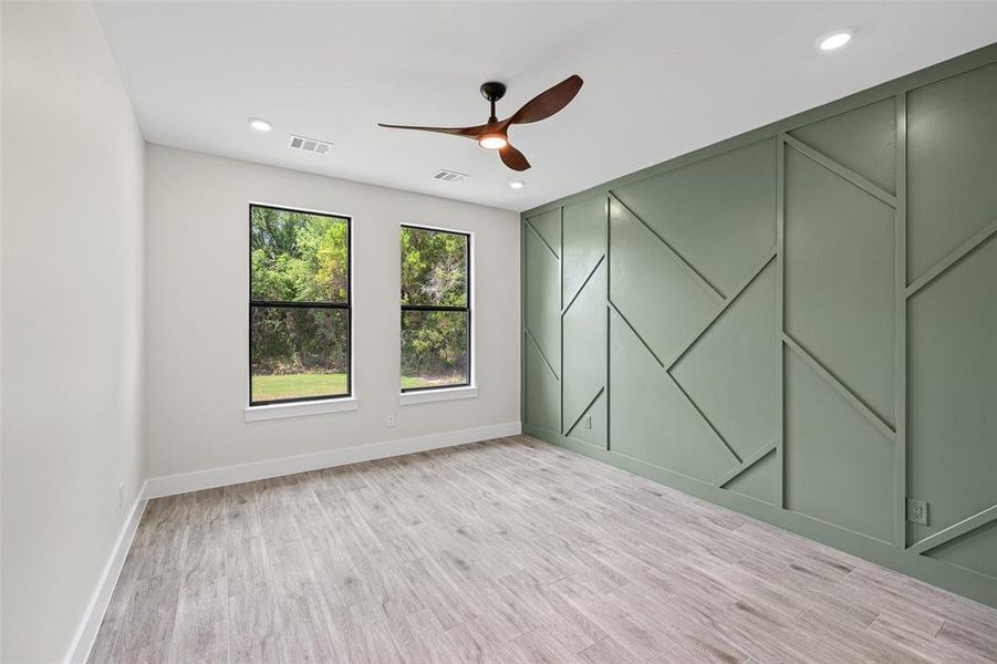 Spacious, unfurnished interior of a new home in , Granbury (Image 33).