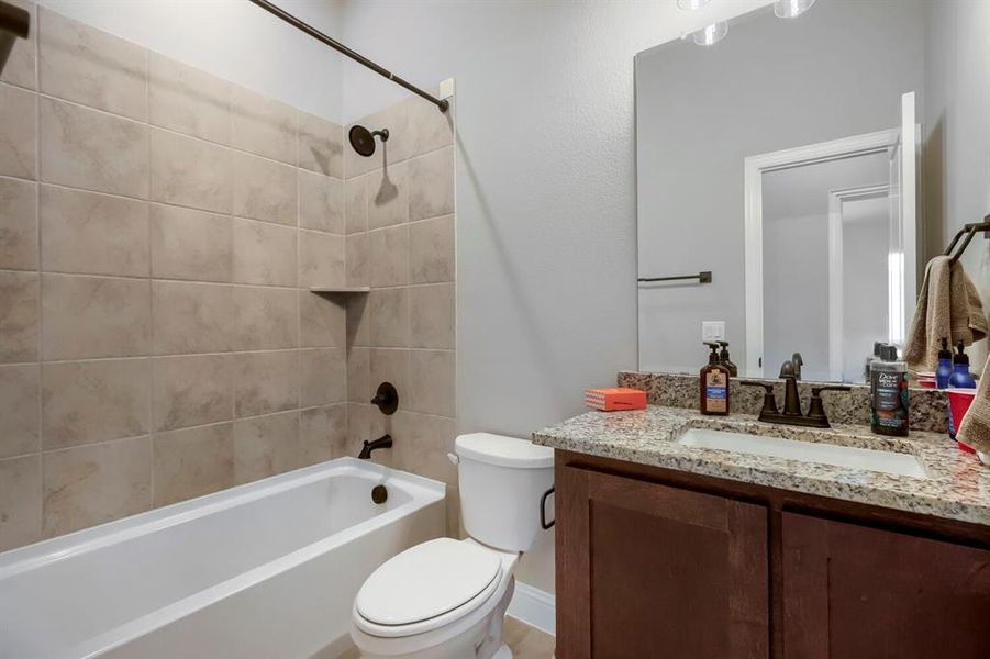 Furnished interior view inside a new home in , Mesquite (Image 7).
