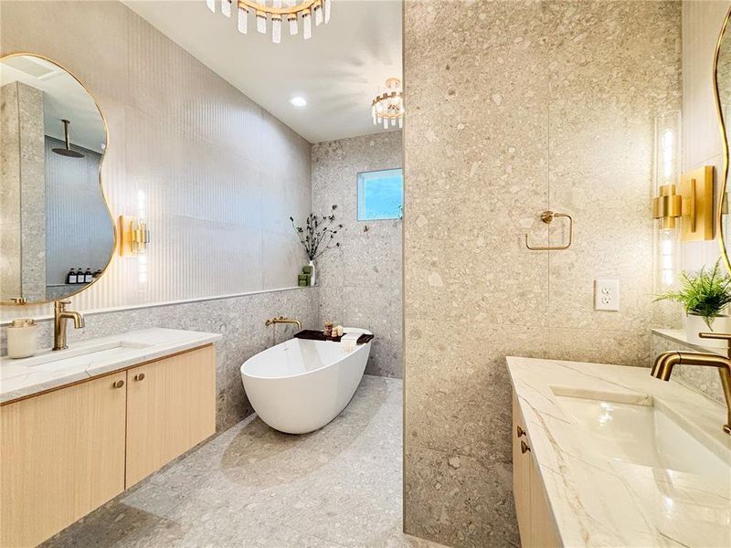 Furnished interior view inside a new home in , Dunnellon (Image 51).