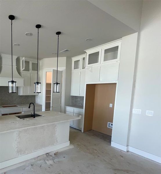 Island Kitchen with Cabinets to Ceiling and Walk-in Pantry