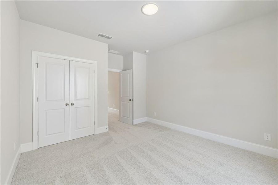 Spacious, unfurnished interior of a new home in Aberdeen, Hoschton (Image 21). Spacious, unfurnished interior of a new home in Aberdeen, Hoschton (Image 21).