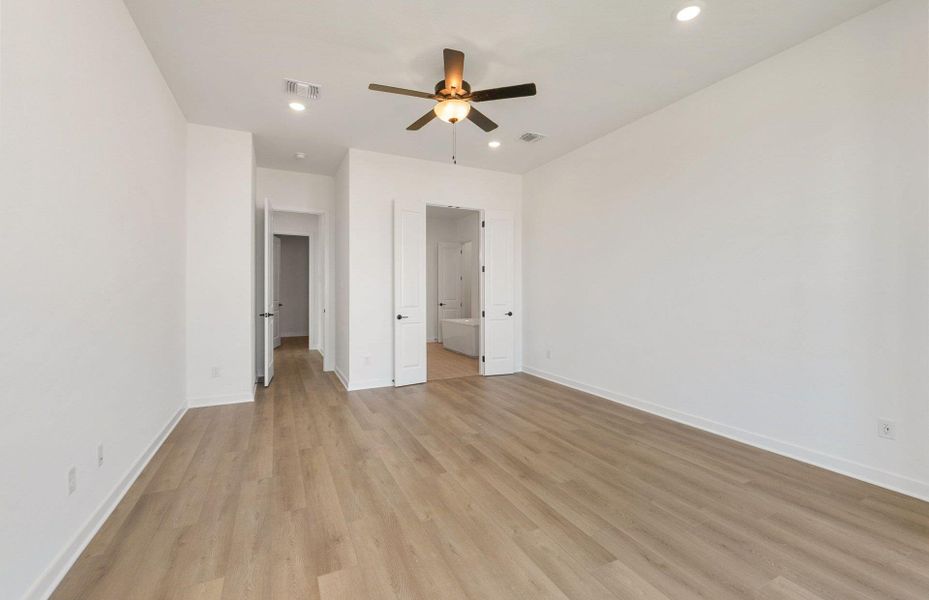 Spacious, unfurnished interior of a new home in Kuempel Estates, Pflugerville (Image 18). Spacious, unfurnished interior of a new home in Kuempel Estates, Pflugerville (Image 18).