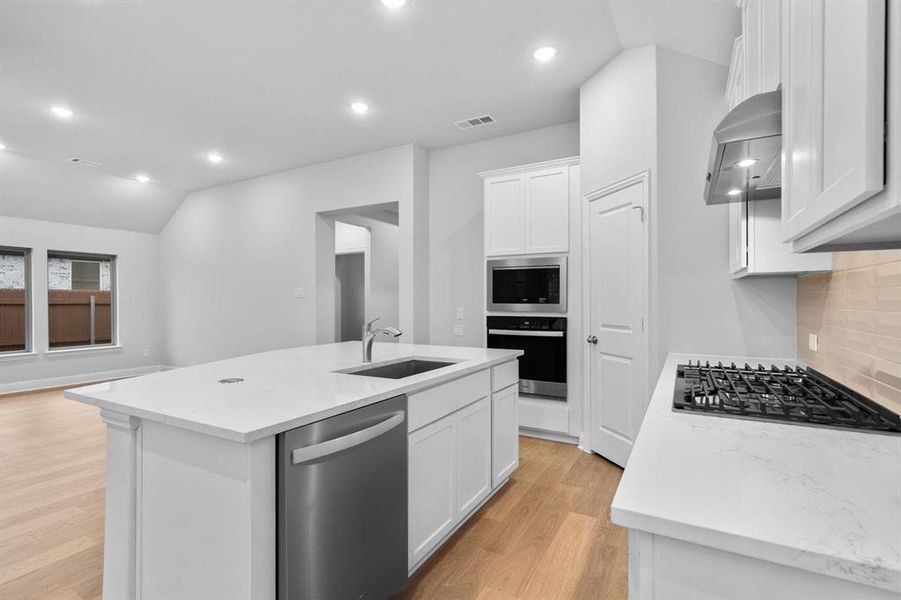 DAl_Heartland_Kimble_3933 Lakefield Dr (12)