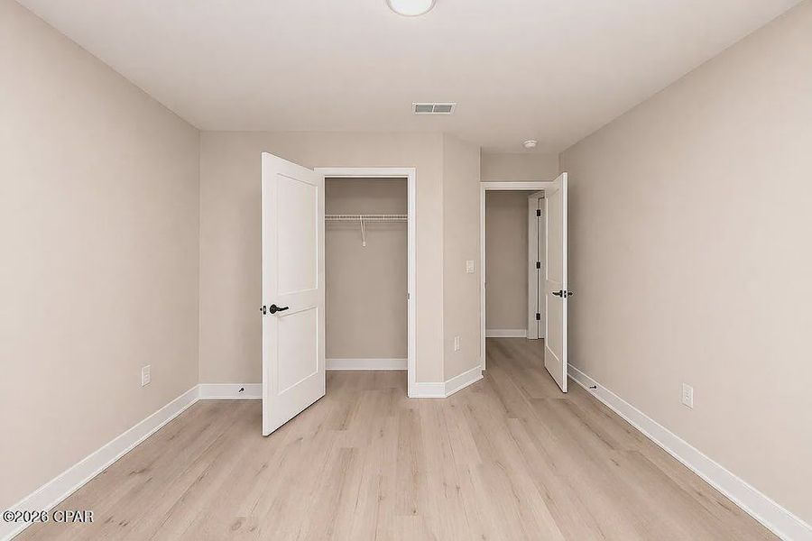 Spacious, unfurnished interior of a new home in College Station, Panama City (Image 21).