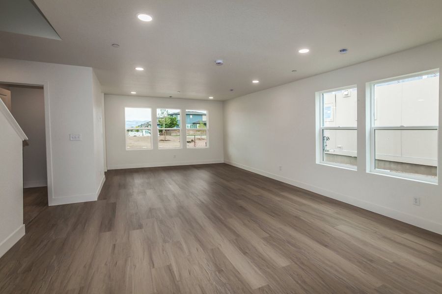 Spacious, unfurnished interior of a new home in Bloom, Fort Collins (Image 22).