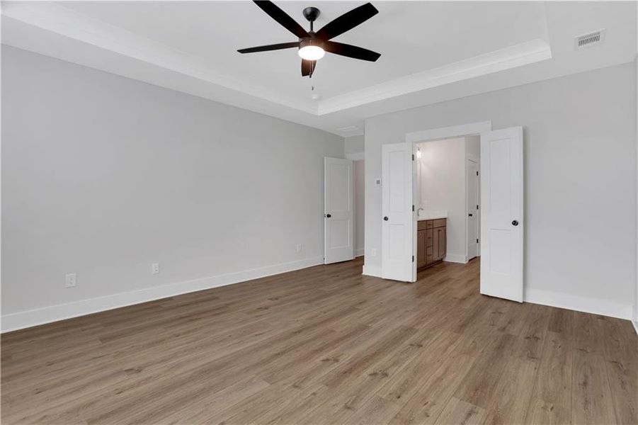 Spacious, unfurnished interior of a new home in Twin Lakes, Hoschton (Image 34).