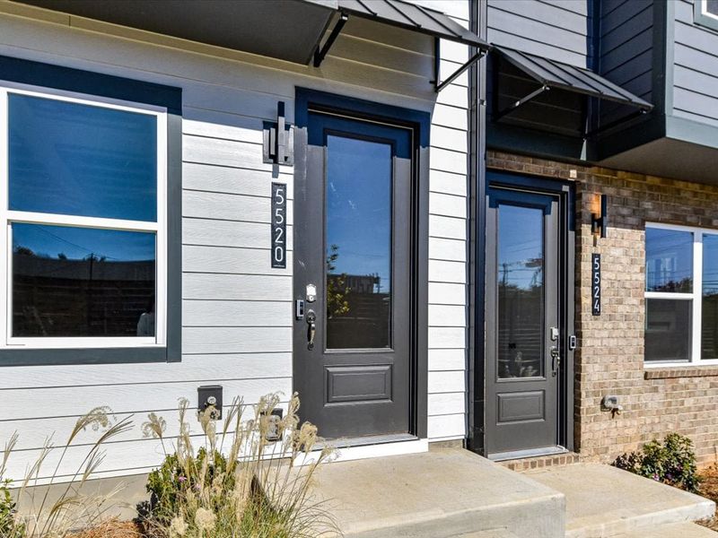Exterior details and patio area of a home in Southmont, Charlotte (Image 3).