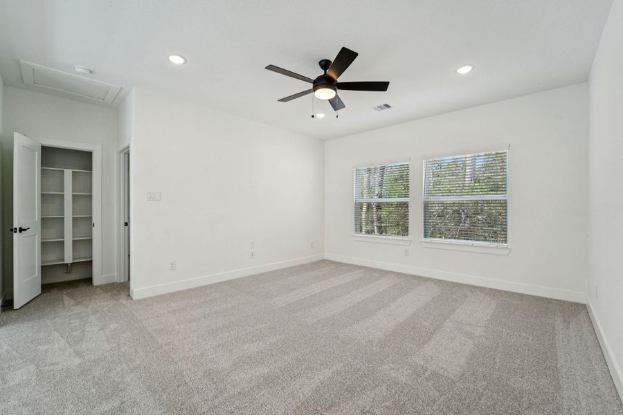 Spacious, unfurnished interior of a new home in The Woodlands Hills, Willis (Image 17).