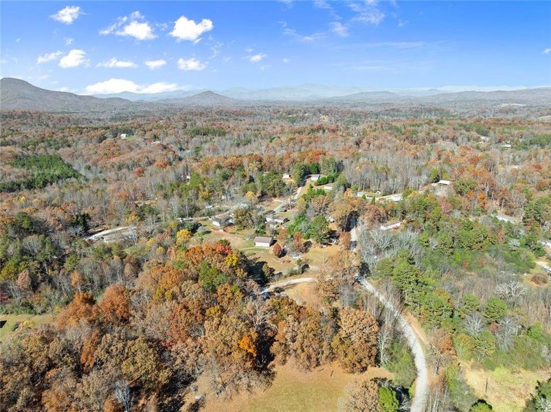 Natural landscape and outdoor views near  in Cleveland (Image 42).