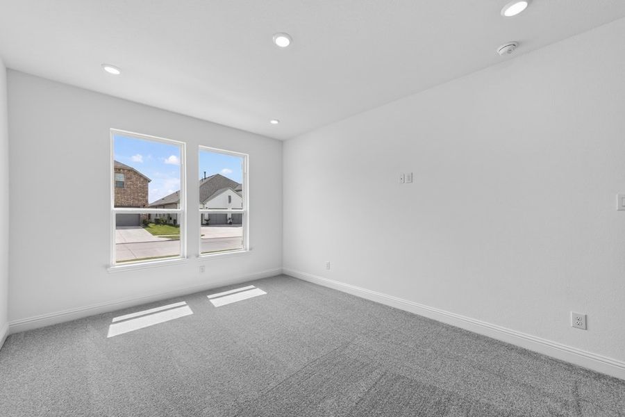 Spacious, unfurnished interior of a new home in South Oak, Lakewood Village (Image 24).