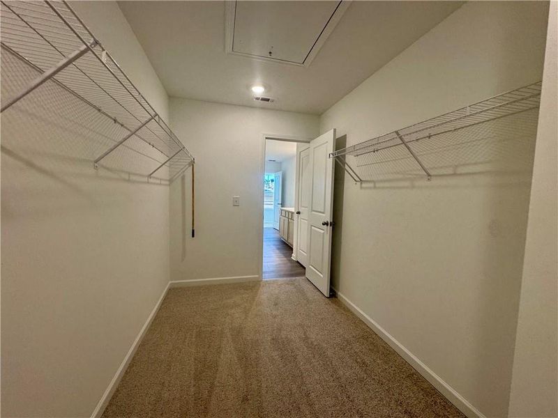 Spacious, unfurnished interior of a new home in Eastlyn Crossing, Flowery Branch (Image 28).