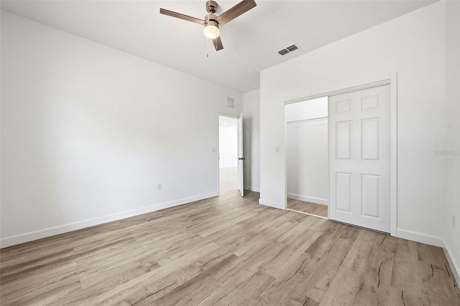 Spacious, unfurnished interior of a new home in , Haines City (Image 57).