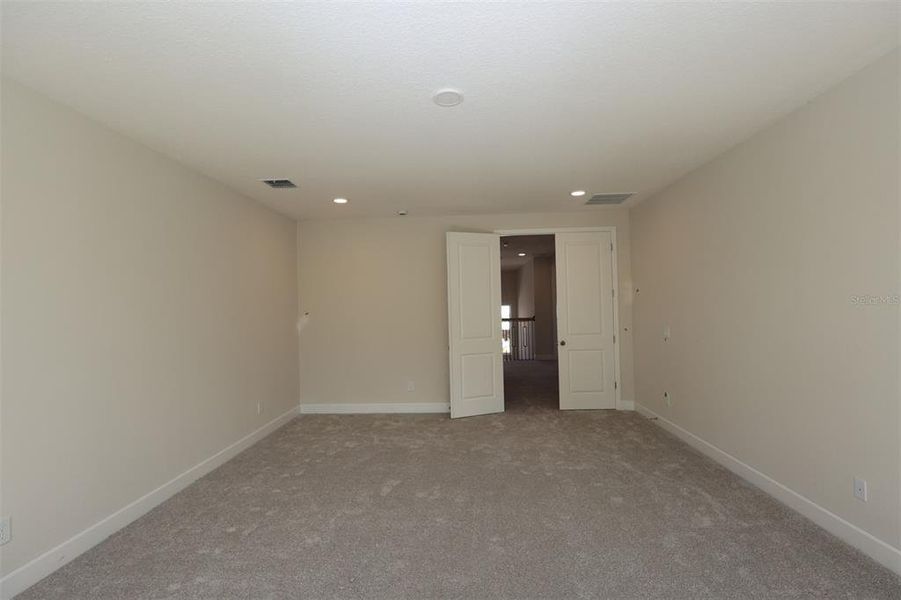 Spacious, unfurnished interior of a new home in Eden at Crossprairie, St. Cloud (Image 12). Spacious, unfurnished interior of a new home in Eden at Crossprairie, St. Cloud (Image 12).