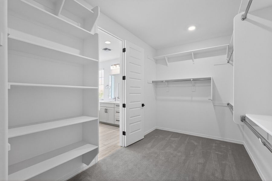 Spacious, unfurnished interior of a new home in Parkside, Avondale (Image 18).