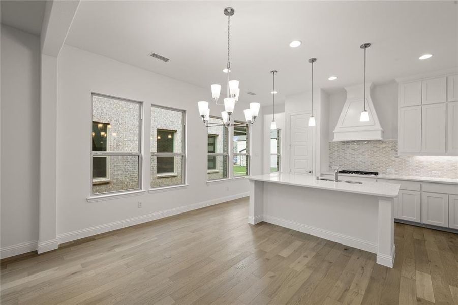 1540 Euclid- Dining-1