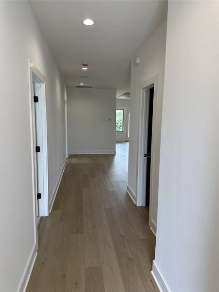 Spacious, unfurnished interior of a new home in , Brookshire (Image 10).