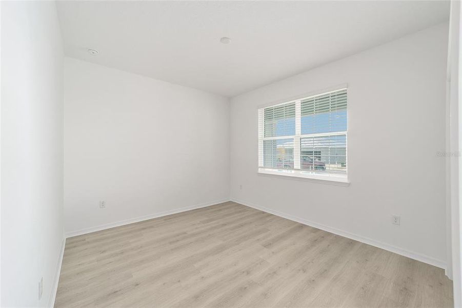 Spacious, unfurnished interior of a new home in , Ocala (Image 43).