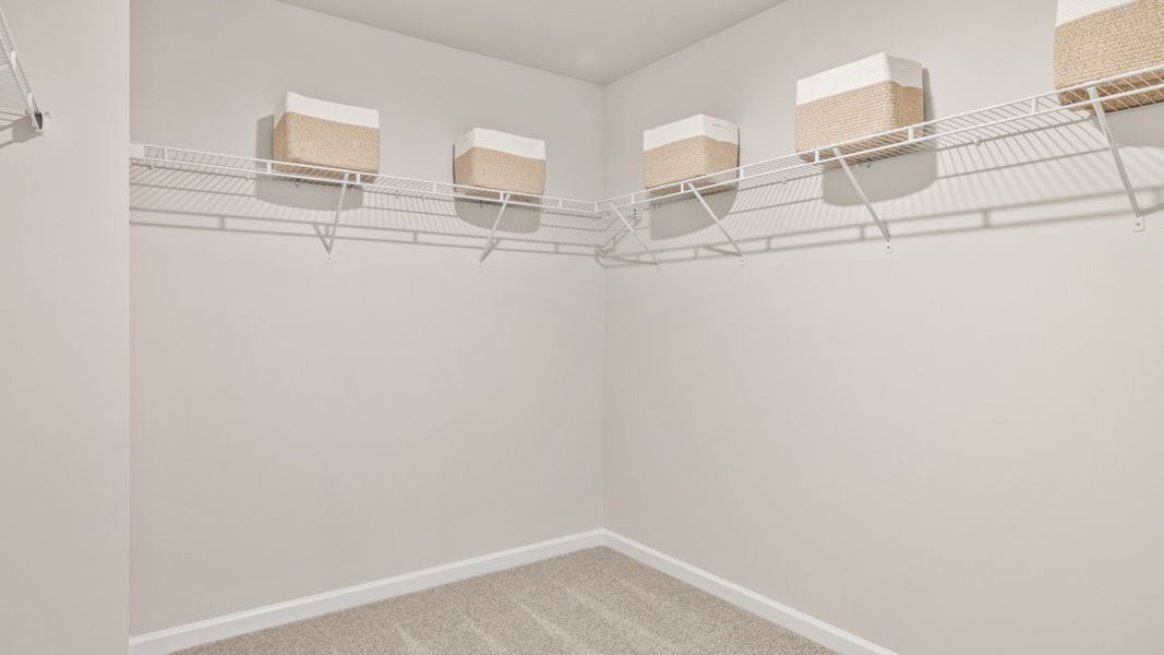 Spacious, unfurnished interior of a new home in Echo Glen, Stockbridge (Image 18).