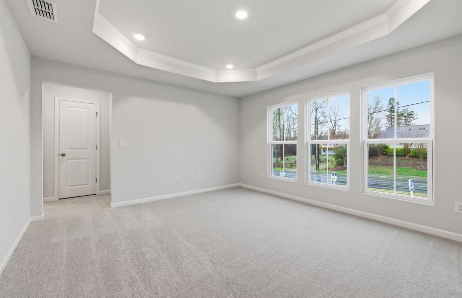 Spacious, unfurnished interior of a new home in Flemingfield, Greensboro (Image 38).
