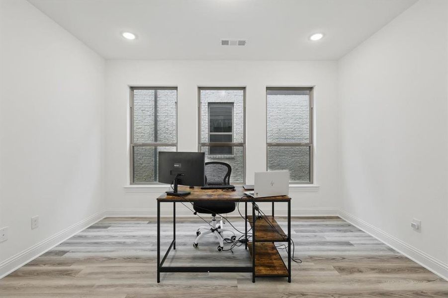 Furnished interior view inside a new home in , Northlake (Image 8).