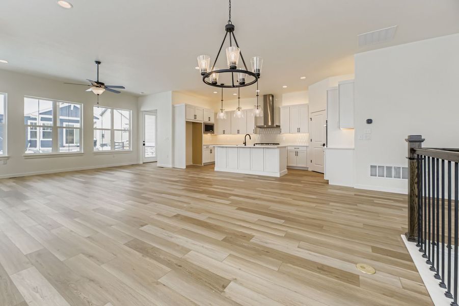8902 S. Riviera - Dining Area