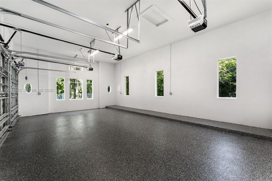 Spacious, unfurnished interior of a new home in , Pinecrest (Image 17). Spacious, unfurnished interior of a new home in , Pinecrest (Image 17).