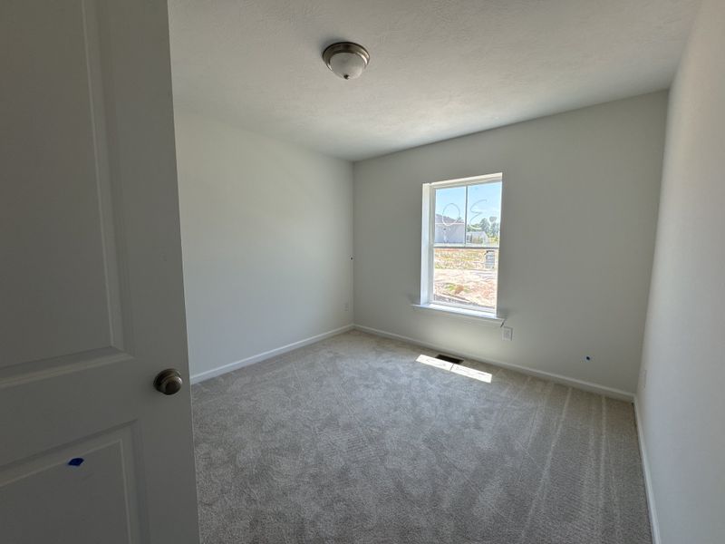 Spacious, unfurnished interior of a new home in Forrest Bluff, North Augusta (Image 14).
