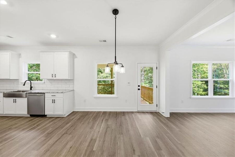 Spacious, unfurnished interior of a new home in Tuscany Hills, Douglasville (Image 33). Spacious, unfurnished interior of a new home in Tuscany Hills, Douglasville (Image 33).