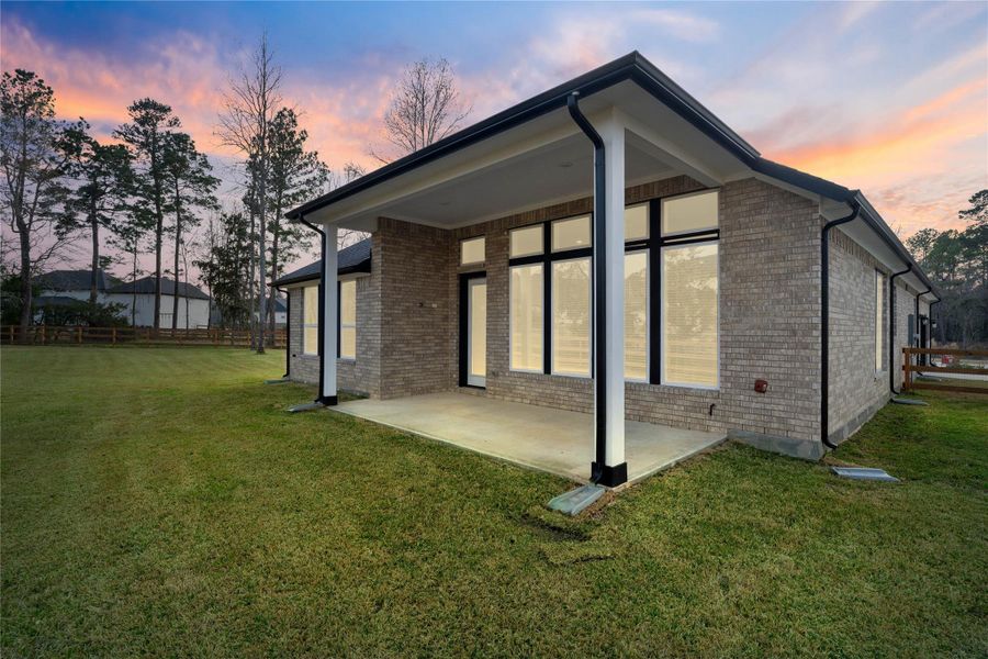 Come explore this generous backyard—perfect for kids to play freely and adults to unwind in comfort! Come explore this generous backyard—perfect for kids to play freely and adults to unwind in comfort!