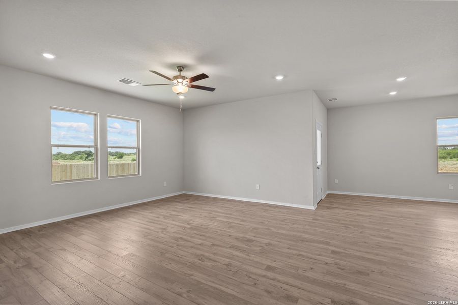 Spacious, unfurnished interior of a new home in Hickory Ridge, Elmendorf (Image 29). Spacious, unfurnished interior of a new home in Hickory Ridge, Elmendorf (Image 29).