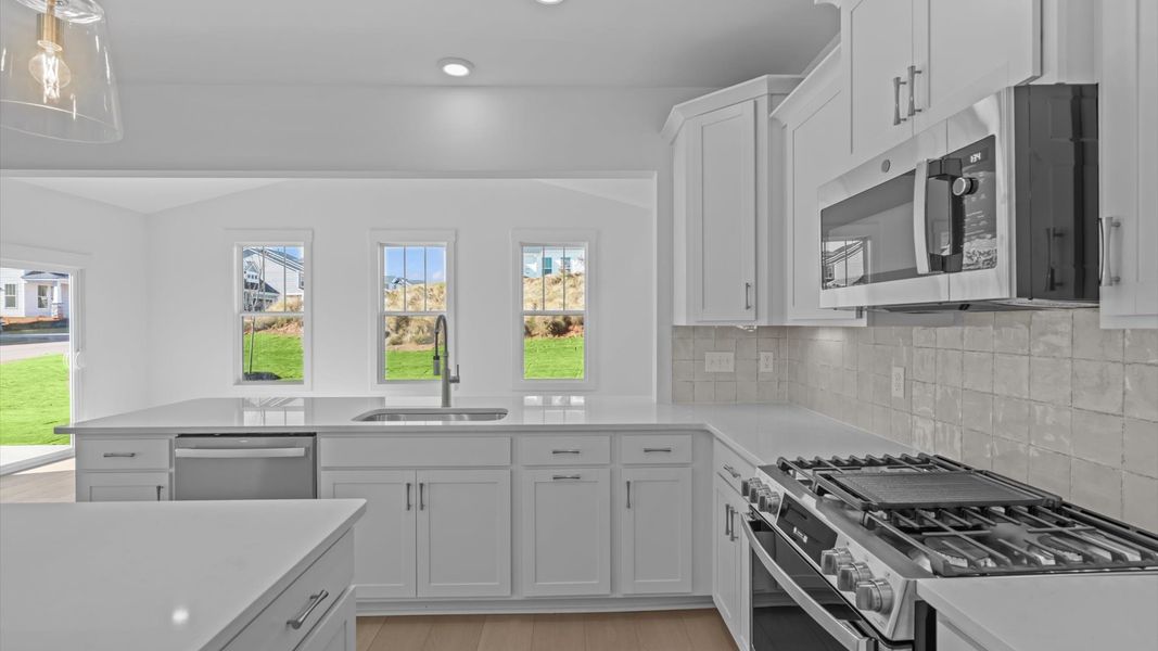 Furnished interior view inside a new home in Fox Hollow, Spartanburg (Image 10).