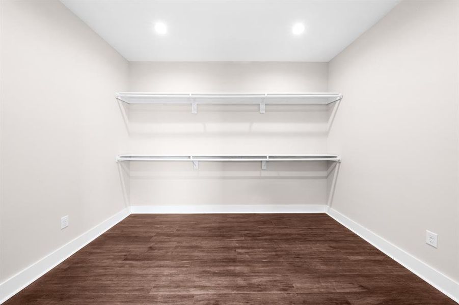 Spacious, unfurnished interior of a new home in , Saltillo (Image 15).