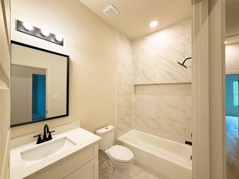 Furnished interior view inside a new home in , Baytown (Image 4).