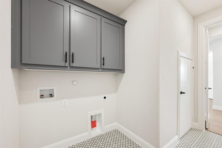 Spacious, unfurnished interior of a new home in Painted Tree, McKinney (Image 31). Spacious, unfurnished interior of a new home in Painted Tree, McKinney (Image 31).